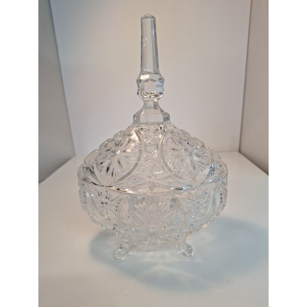 Vintage Lead Crystal  Vcovered Candy Dish. Pinwheel, Starburst Pattern.